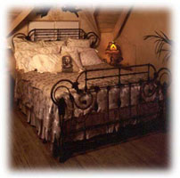 Angle Wings Antique Iron Bed