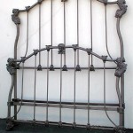 iron beds /Sierra Exif JPEG iron beds /Sierra Exif JPEG
