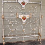 iron bed A iron bed A