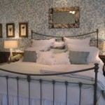 iron beds/ pillows iron beds/ pillows