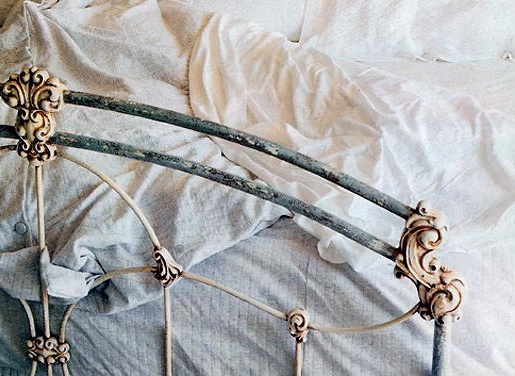 Two Tone Crackle iron beds