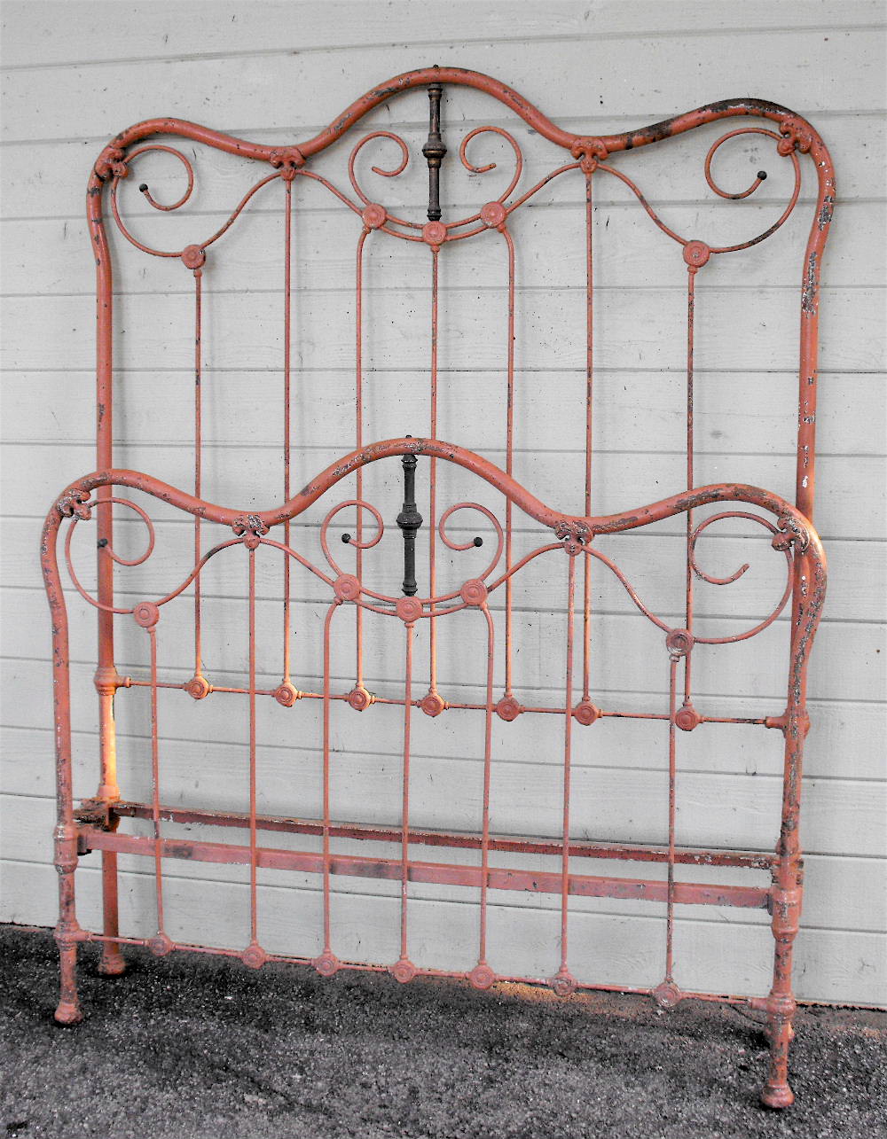 iron beds /4 Size Cathouse Antique Iron Beds