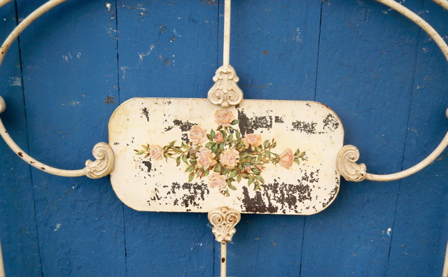 788 closeup Headboard iron beds