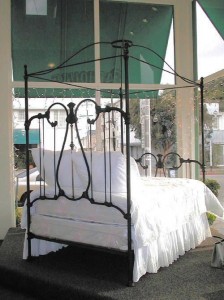 The History Of Canopy Beds