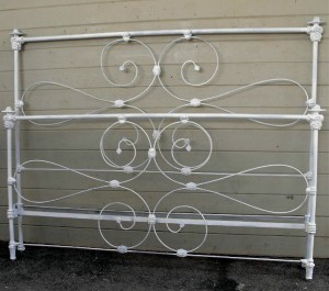 Pagoda Iron Bed