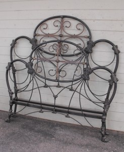 Antique Beds Examples