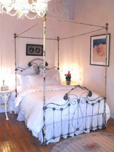 Dust Ruffle or No Dust Ruffle