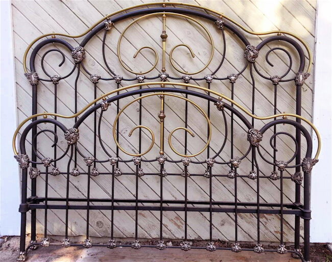 King-A Antique Iron Beds