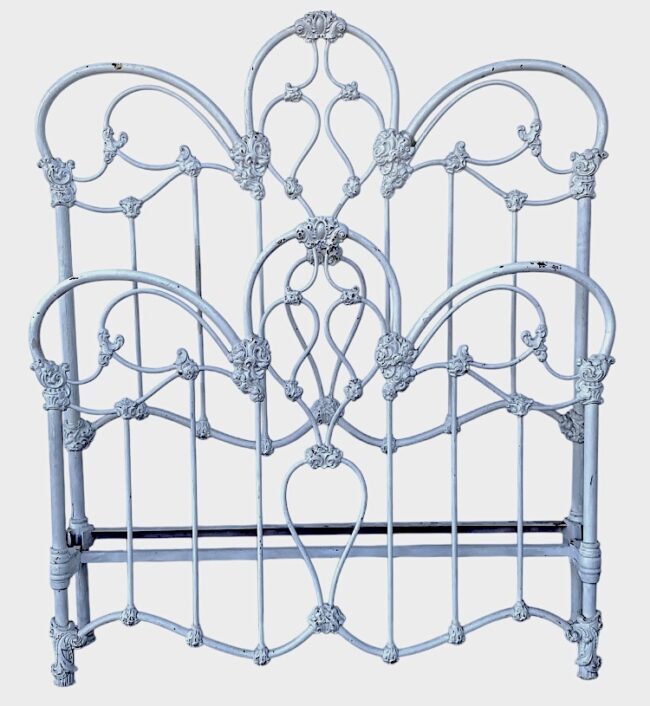 antique iron bed – cathousebeds.com