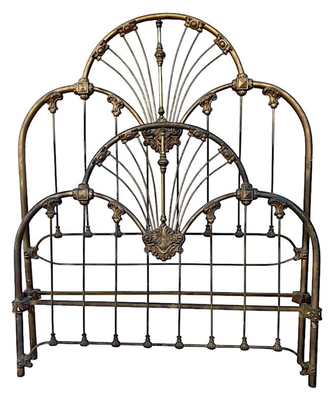 antique iron beds -cathousebeds.com