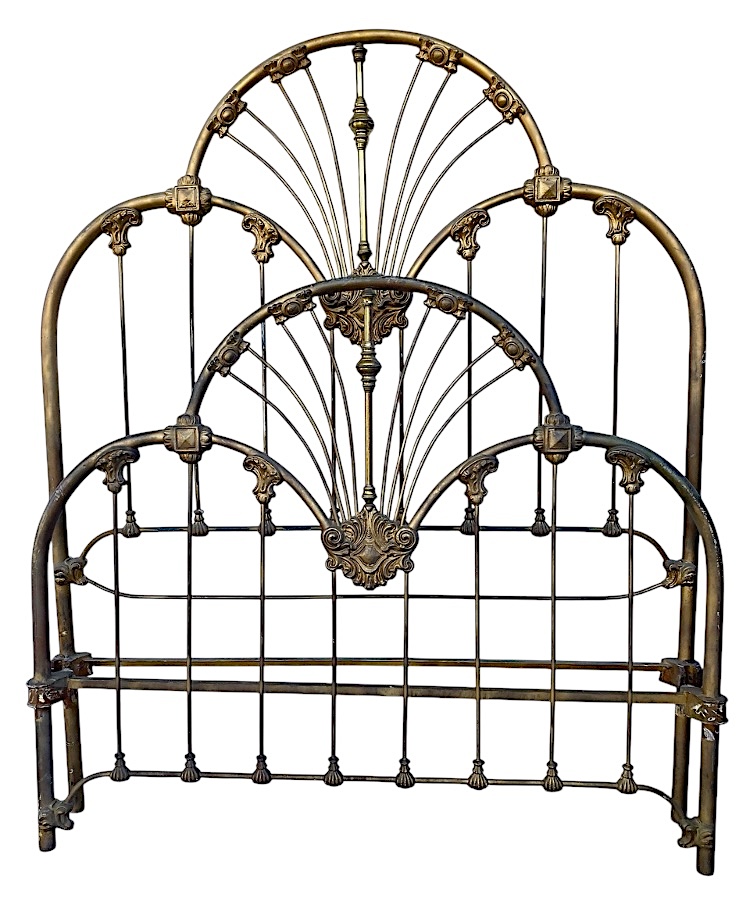 antique iron beds -cathousebeds.com