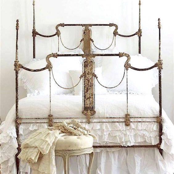 antique-iron-beds-original-rusty-age