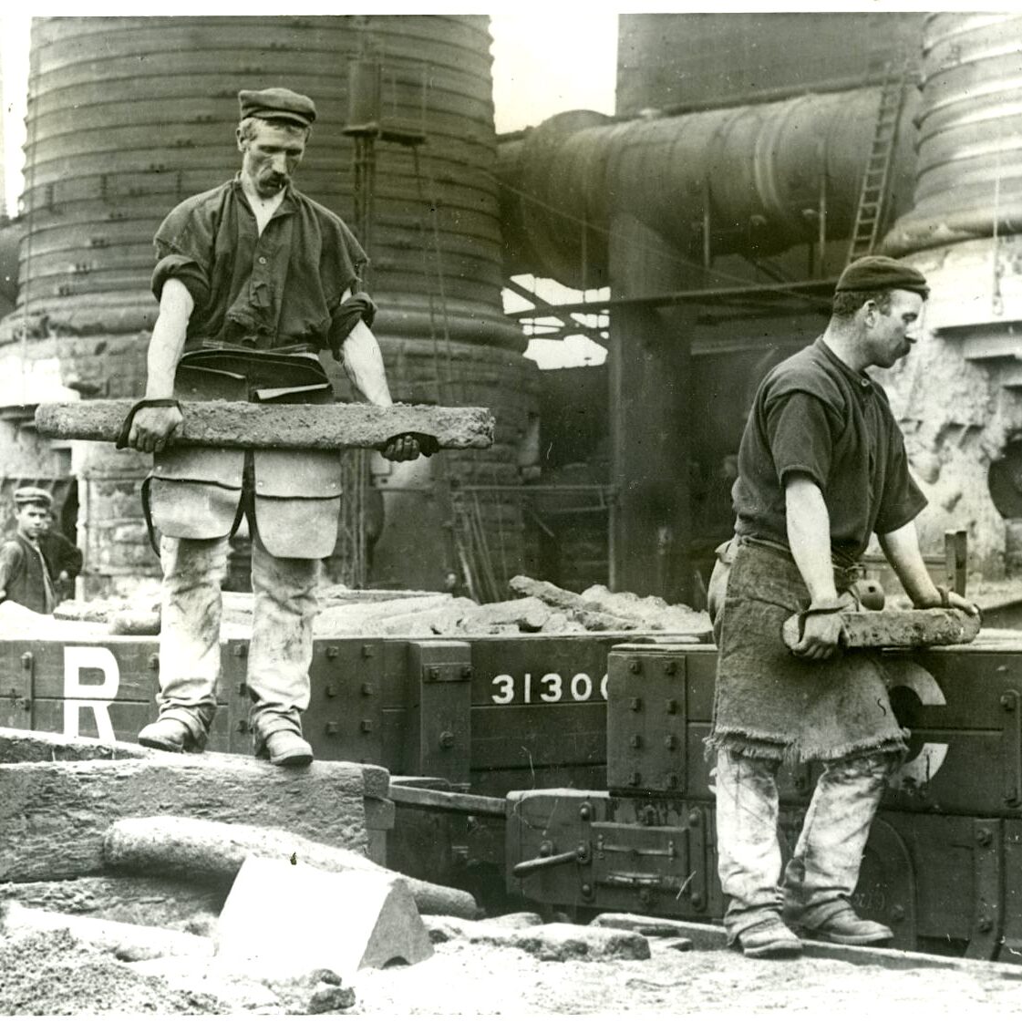 raw-iron-workers-iron-beds
