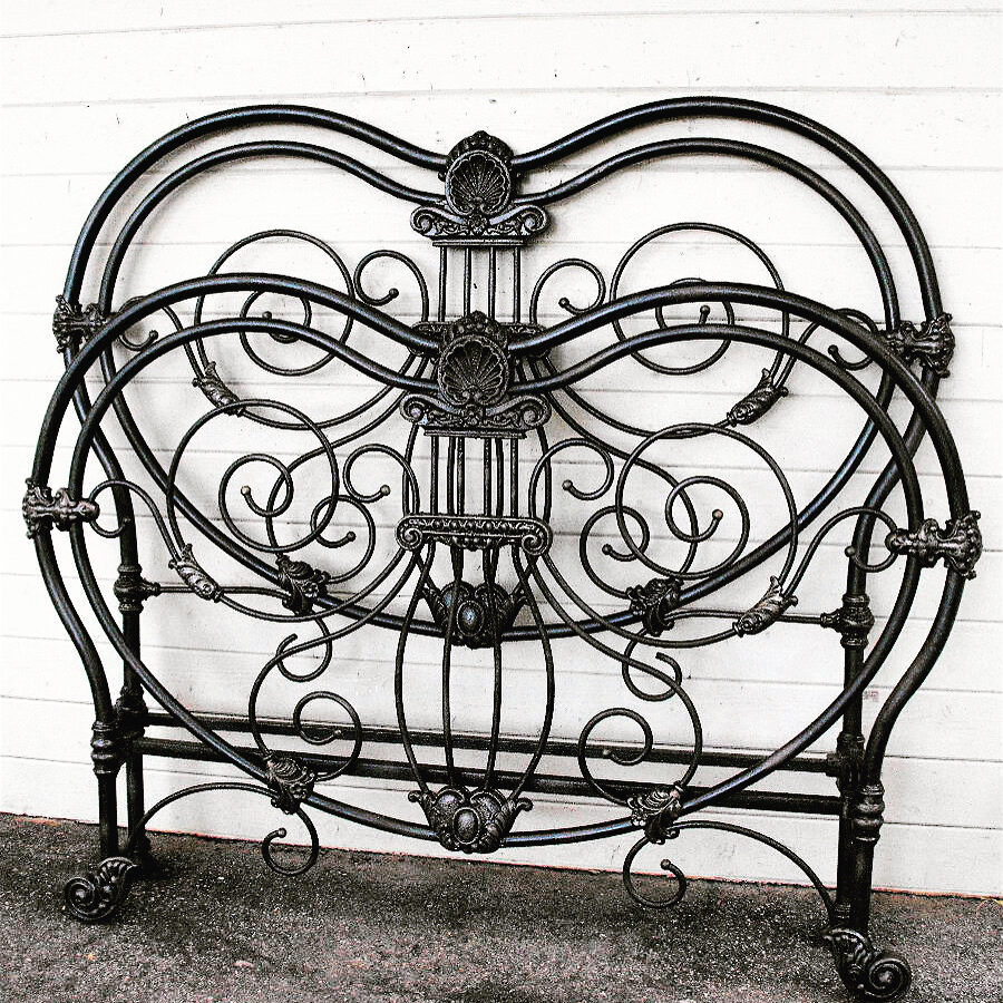 antique-iron-beds-Cathousebeds.com-1-2